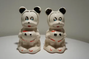 Mickey Mouse peper zoutstel vintage keramiek